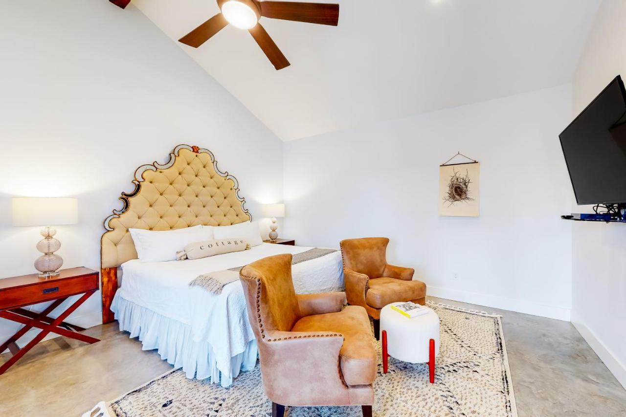 Schubert Inn Fredericksburg Room photo
